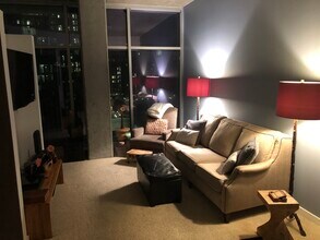 1700 Bassett St, Unit 922 in Denver, CO - Foto de edificio - Building Photo