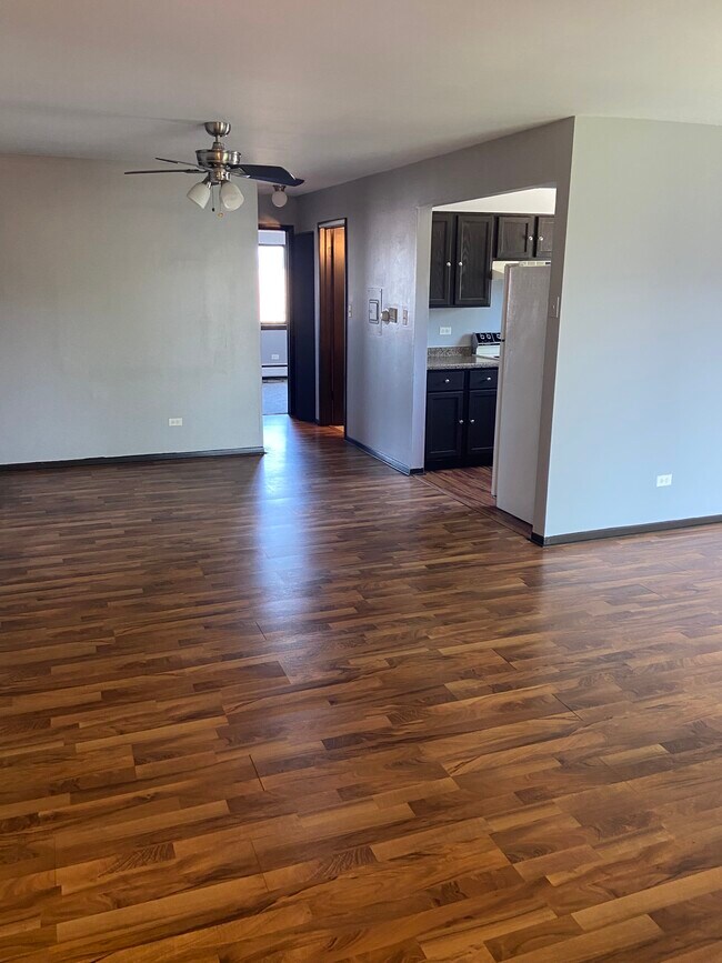 14715 Kilpatrick Ave Apartments and Nearby Midlothian Apartments For