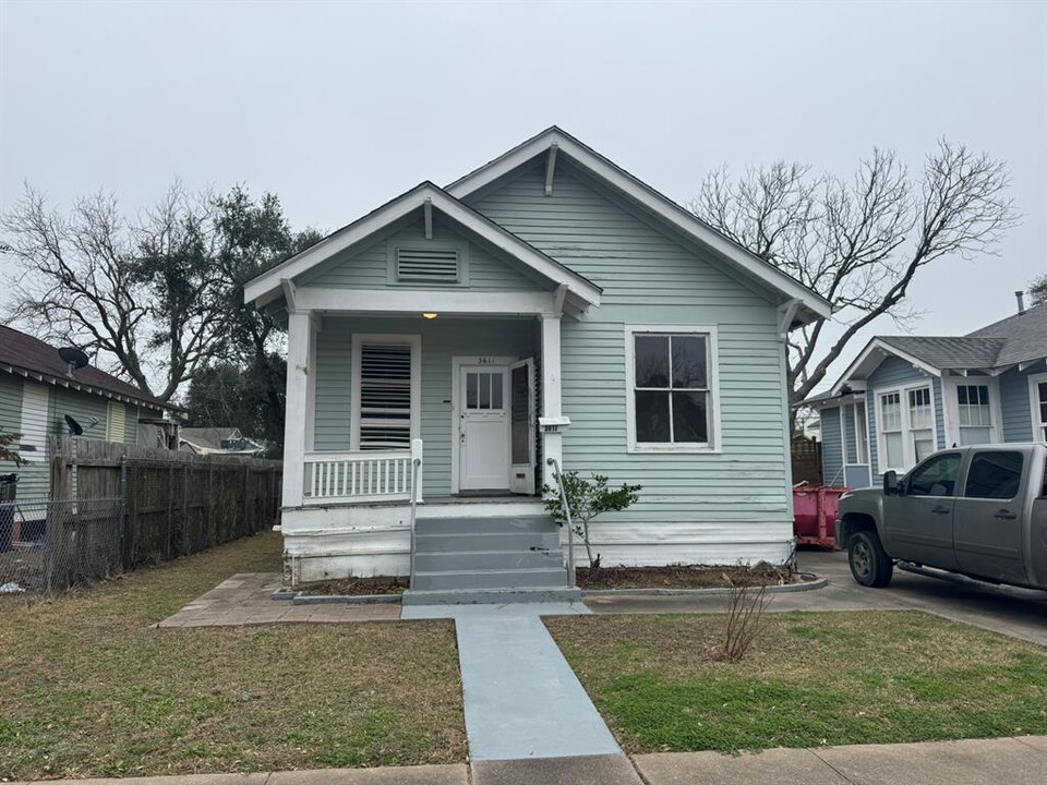 3611 Avenue Q in Galveston, TX - Foto de edificio