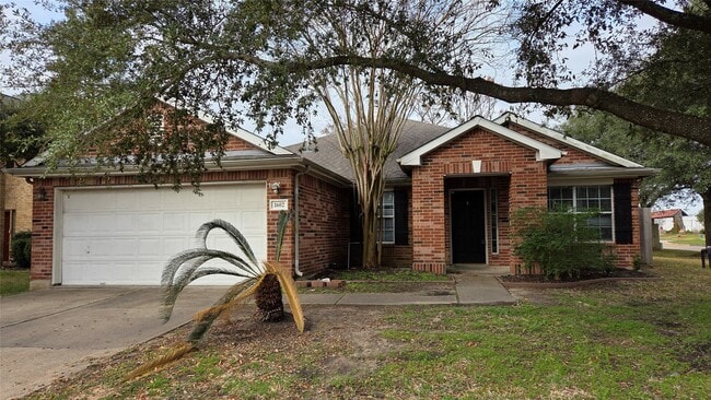 property at 1602 Rustic Hollow Ln