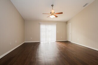 7890 Princeton Manor Cir in Lakeland, FL - Building Photo - Building Photo