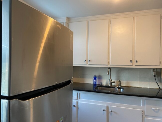 5 Clarmore Dr, Unit #2A in Norwalk, CT - Building Photo - Building Photo