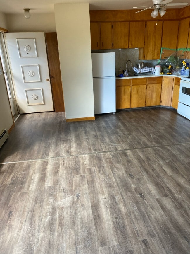 property at 9 Sunset Dr