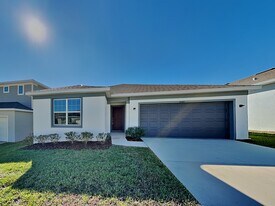 1660 Aspen Ave in Davenport, FL - Building Photo