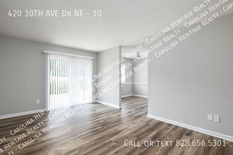 420 10th Ave Dr NE in Hickory, NC - Foto de edificio - Building Photo