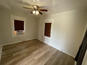 3811 Davis Rd in Lake Worth Beach, FL - Building Photo - Building Photo