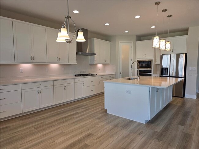 13137 Wellspring Dr in Lithia, FL - Building Photo - Building Photo