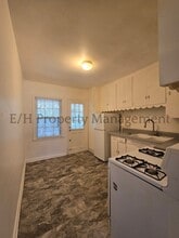530 S Glendale St in Wichita, KS - Foto de edificio - Building Photo