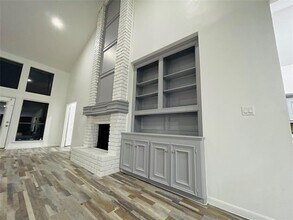 2027 Woodland Dr in Richmond, TX - Building Photo - Building Photo