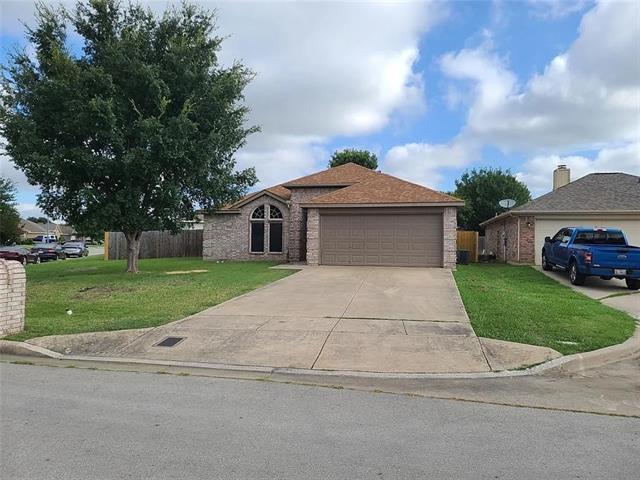 10408 Fossil Hill Dr in Fort Worth, TX - Building Photo - Building Photo