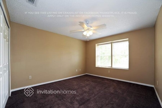 9408 Larkbunting Dr in Tampa, FL - Building Photo - Building Photo