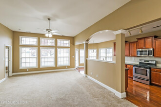 7101 Leo Saddler Way in Louisville, KY - Building Photo - Building Photo