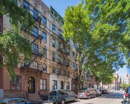 54 Seventh St in New York, NY - Building Photo