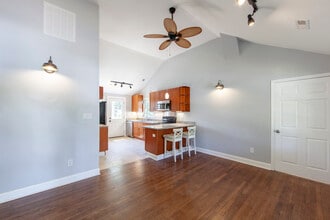 2660 Roslyn Ave in Charlotte, NC - Foto de edificio - Building Photo