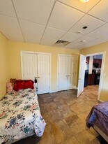 0 Cedar Swamp Rd in Glen Cove, NY - Building Photo