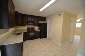 1835 Warringwood Dr in Orlando, FL - Building Photo - Building Photo