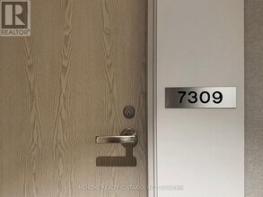 138 Downes St in Toronto, ON - Building Photo - Building Photo