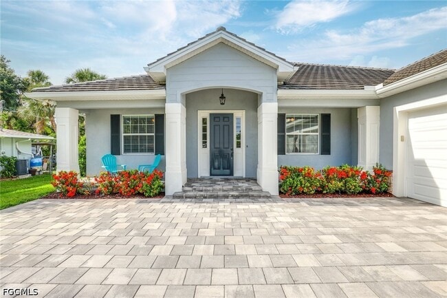 1221 La Faunce Way in Ft. Myers, FL - Building Photo - Building Photo