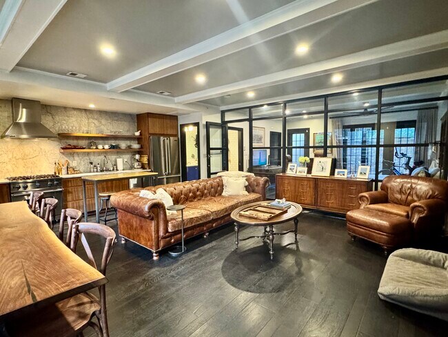 property at 1225 10th St NW