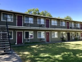 Sandstone Apartments in Woodland, CA - Building Photo - Other