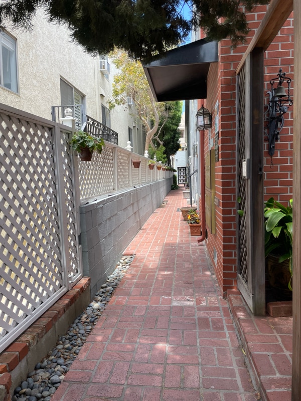 909 6th St in Santa Monica, CA - Building Photo - Building Photo
