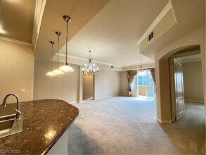 26 E Serene Ave in Las Vegas, NV - Building Photo - Building Photo