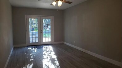 120 Powell Dr in Leesville, LA - Foto de edificio - Building Photo