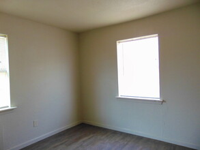 4215 35th St-Unit -B in Lubbock, TX - Building Photo - Building Photo