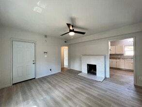 161 W 23rd St in Merced, CA - Building Photo - Building Photo