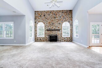 113 Lighthouse Ln in Egg Harbor Township, NJ - Foto de edificio - Building Photo