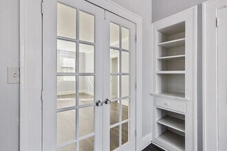 21 Peachtree Memorial Dr NW in Atlanta, GA - Building Photo - Building Photo