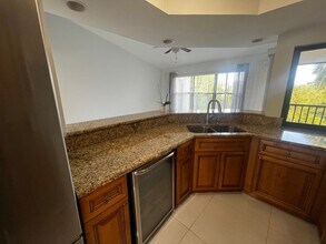 13351 Greengate Blvd in Ft. Myers, FL - Building Photo - Building Photo