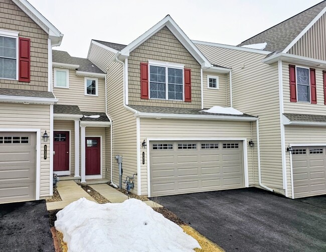 property at 121 Magnolia Dr