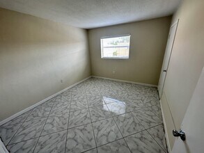 50 Needle Blvd in Merritt Island, FL - Building Photo - Building Photo