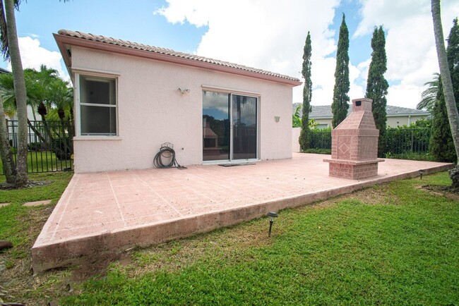 7479 Ridgefield Ln in Greenacres, FL - Building Photo - Building Photo