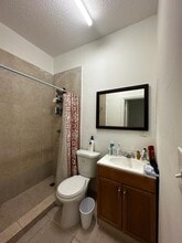 760 W 76th St, Unit 1 in Hialeah, FL - Building Photo - Building Photo