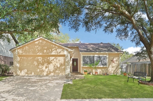 19330 Evening Glen Dr in Tomball, TX - Foto de edificio - Building Photo