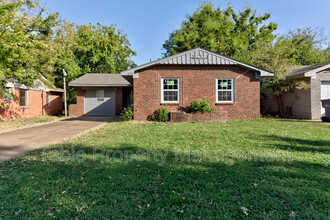 325 NW 84th St in Oklahoma City, OK - Building Photo - Building Photo