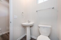 315 E Compass Wy photo'