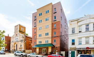 165 Barclay St in Paterson, NJ - Building Photo - Building Photo