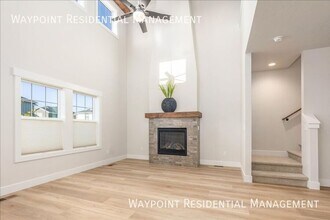 1704 E Cutgrass Ln in Eagle, ID - Building Photo - Building Photo