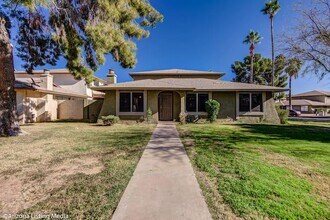 8101 N 33rd Dr in Phoenix, AZ - Building Photo - Building Photo