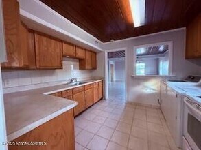 165 S Tropical Trail in Merritt Island, FL - Building Photo - Building Photo