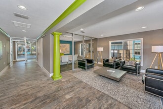 The Enclave in Lubbock, TX - Foto de edificio - Building Photo