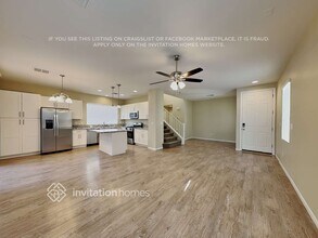 7361 Arlington Garden St in Las Vegas, NV - Building Photo - Building Photo