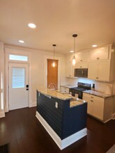 300 Johnson St in Columbus, OH - Building Photo - Building Photo