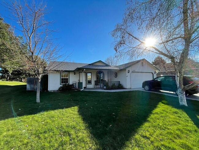property at 5693 S Tecoma Pl
