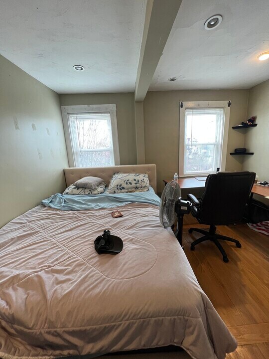 735 Somerville Ave, Unit 3 in Somerville, MA - Foto de edificio