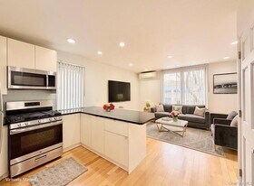 70-27 65th St in Queens, NY - Building Photo