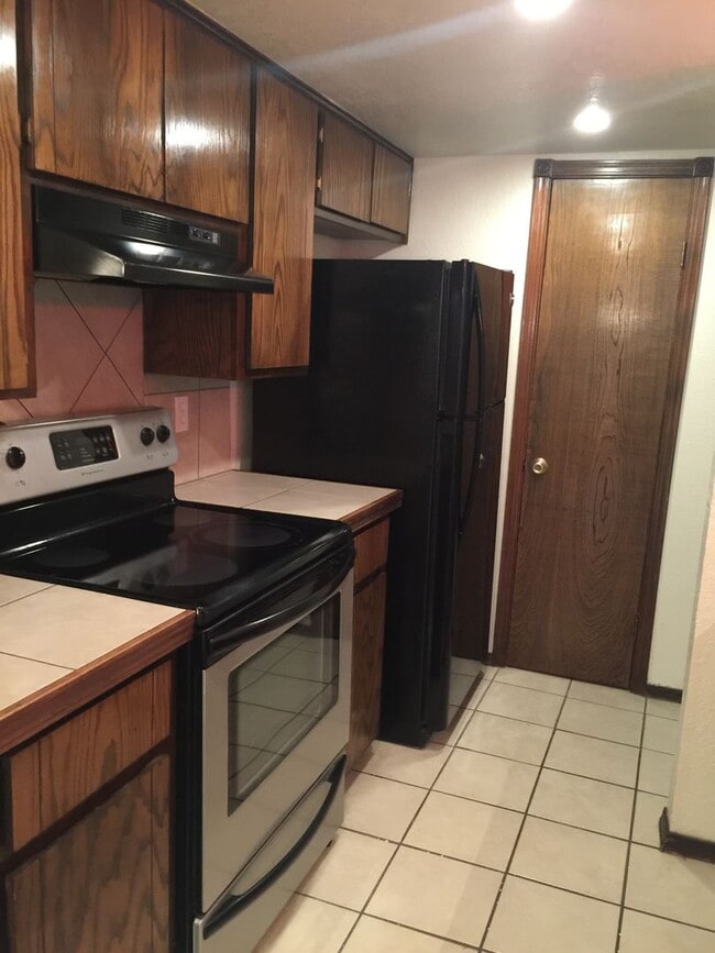 904-904 Aspen Ct in Noble, OK - Building Photo - Building Photo